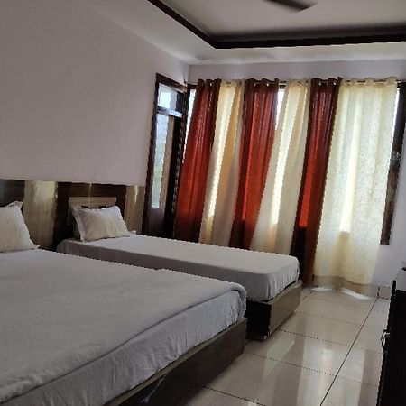 Oyo Hotel Laksh Kurukshetra Exterior photo